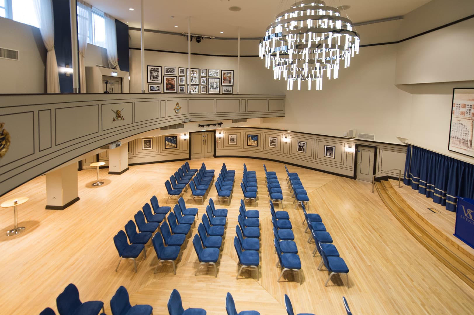Carisbrooke Hall, Victory Services Club photo #2