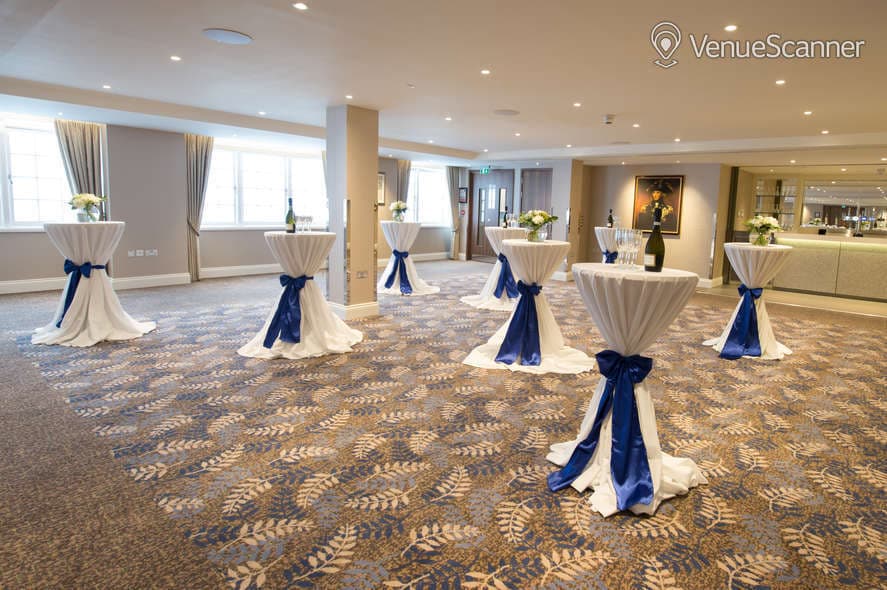 Trafalgar Room, Victory Services Club photo #2