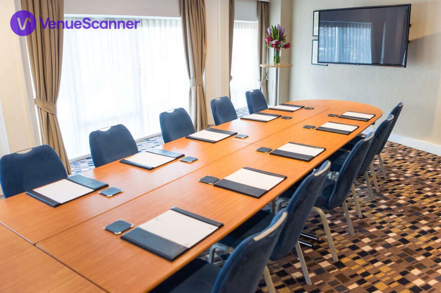 The Allenby And Plumer, Victory Services Club photo #1