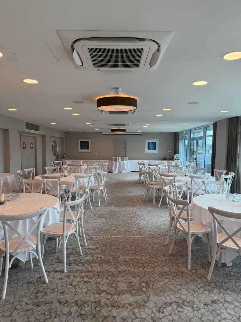 Waterside Suite, Captains Club Hotel & Spa photo #4