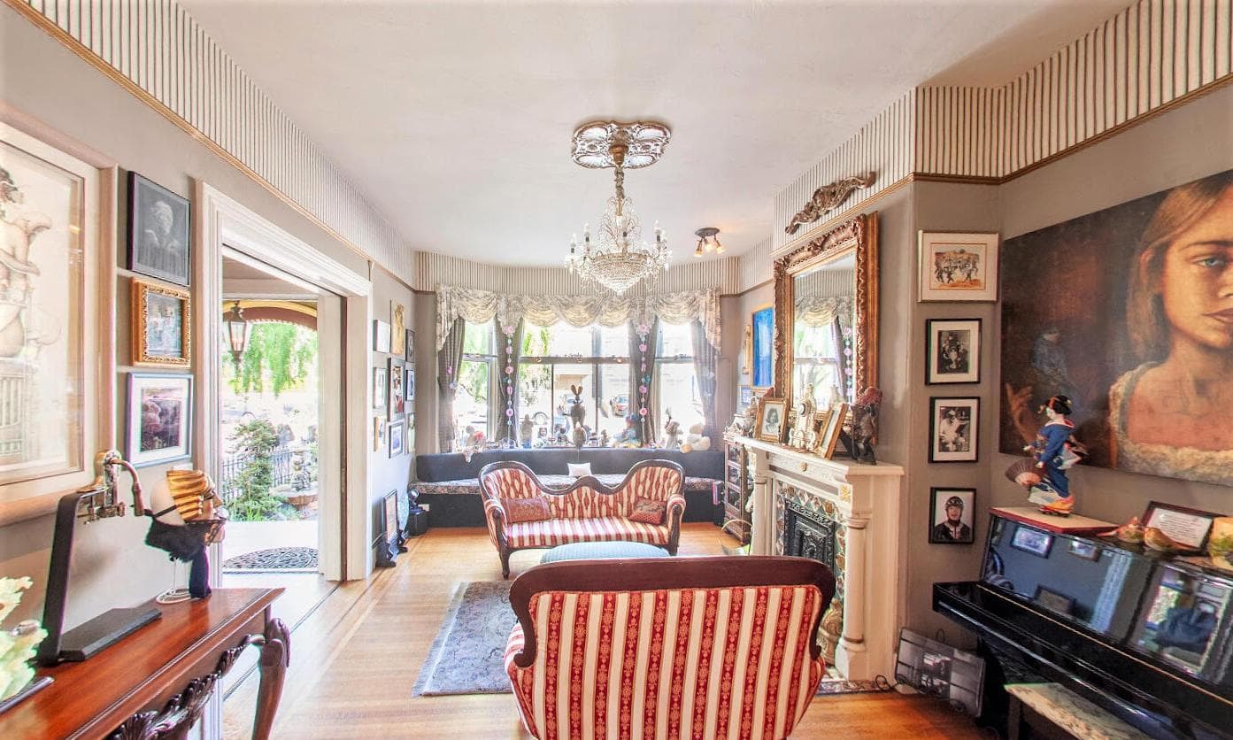 Indoor Area, Noe's Nest photo #1