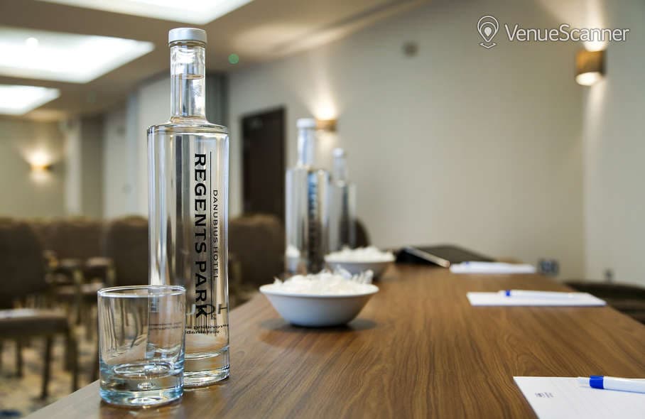 Denis Compton Suite, Danubius Hotel Regents Park photo #3