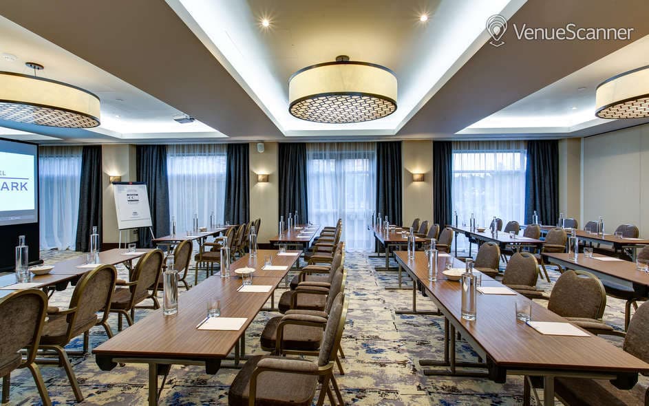 Denis Compton Suite, Danubius Hotel Regents Park photo #2