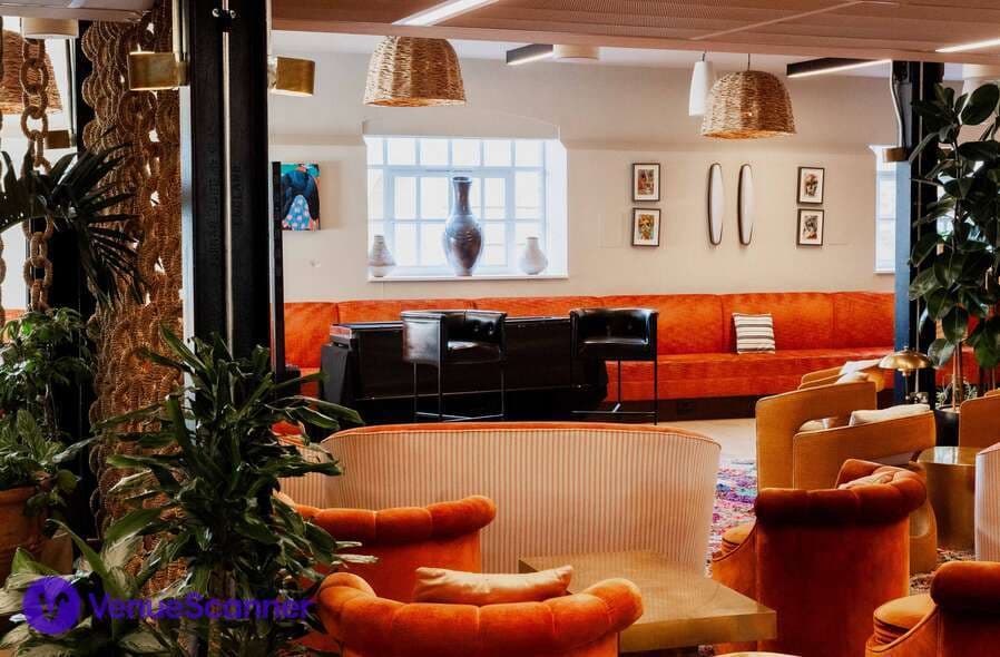 Ubuntu Lounge, The Conduit photo #3