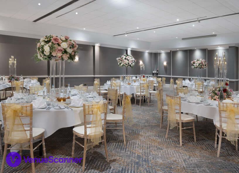 Buckingham Suite (1,2,3), Delta Hotels By Marriott Heathrow Windsor photo #3