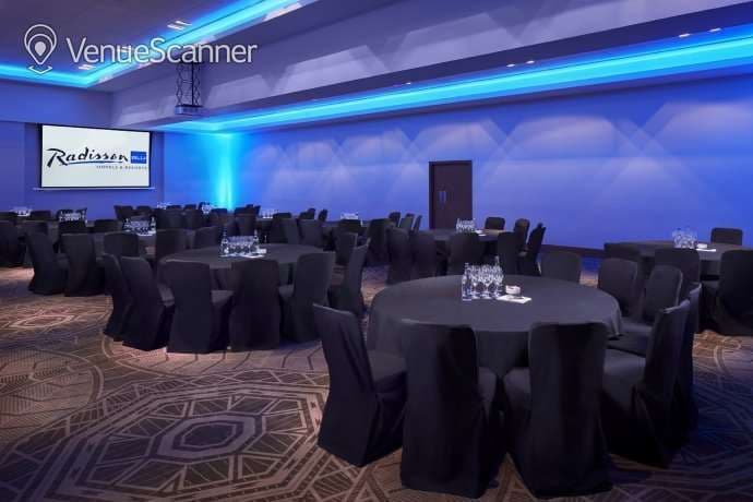 Megalithic 1, Radisson Blu Hotel Glasgow photo #1