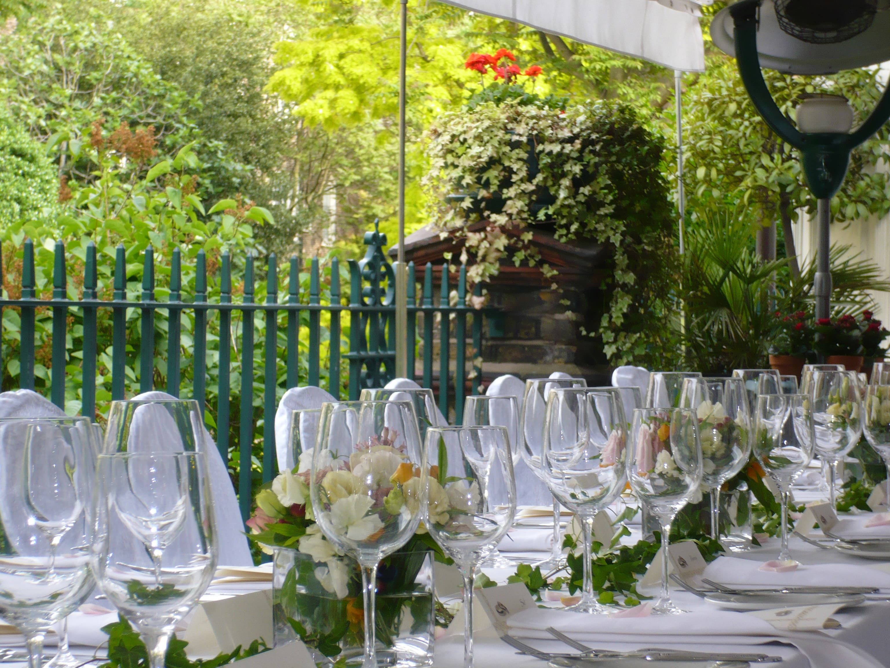 Leopard Bar Terrace, The Montague On The Gardens photo #3