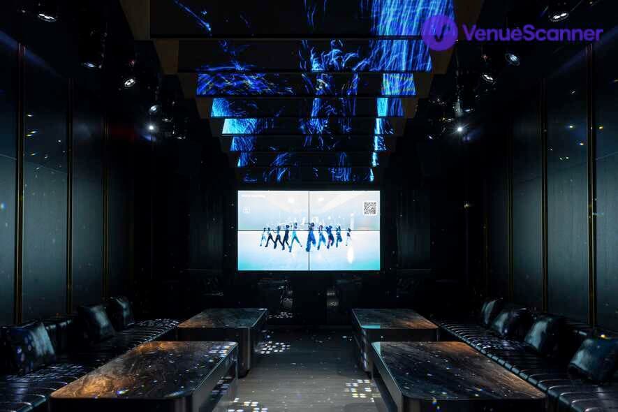 Room 1, Aura 57 NYC photo #1