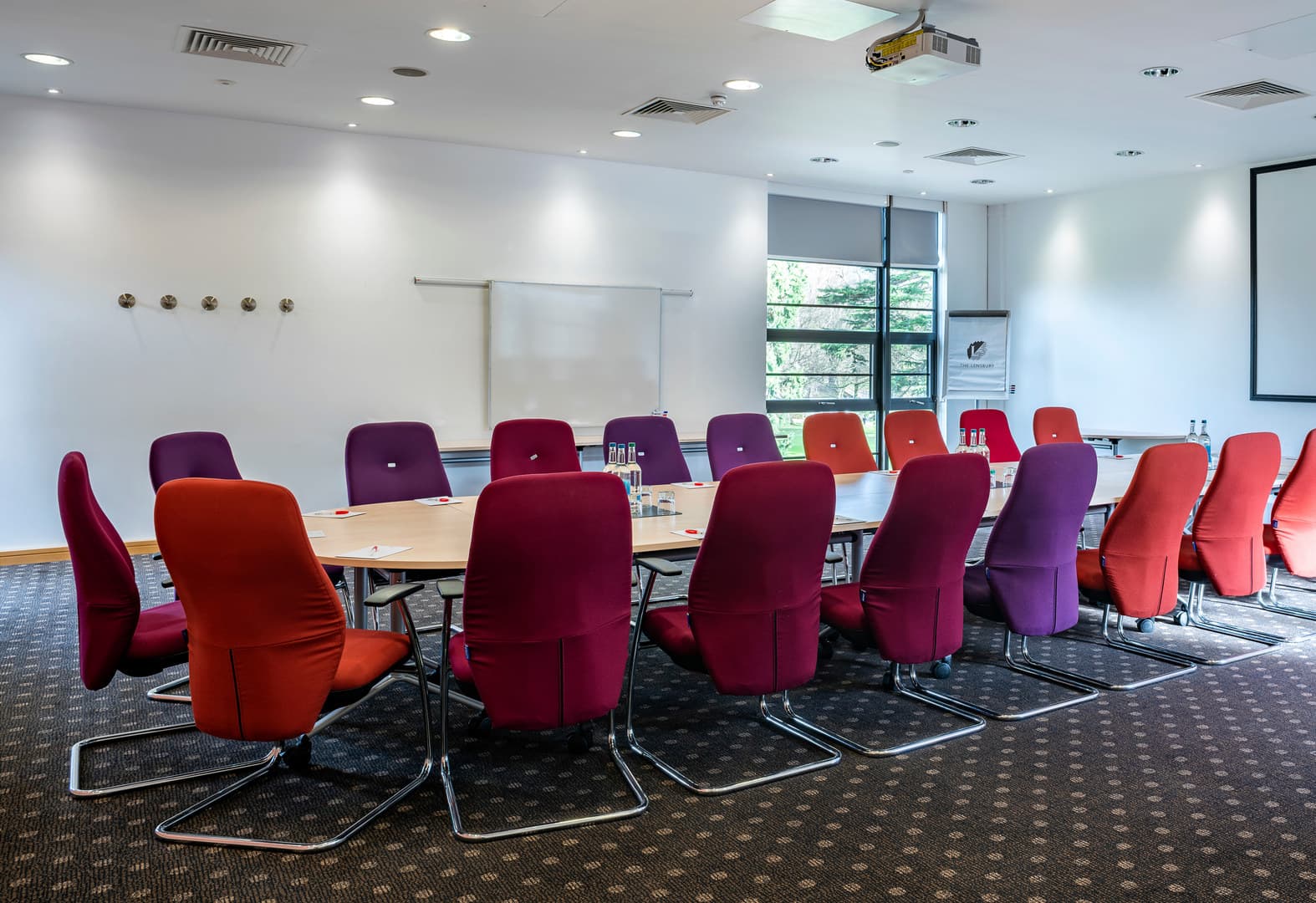 Wade, Barker, Henman And Perry Rooms, The Lensbury photo #1