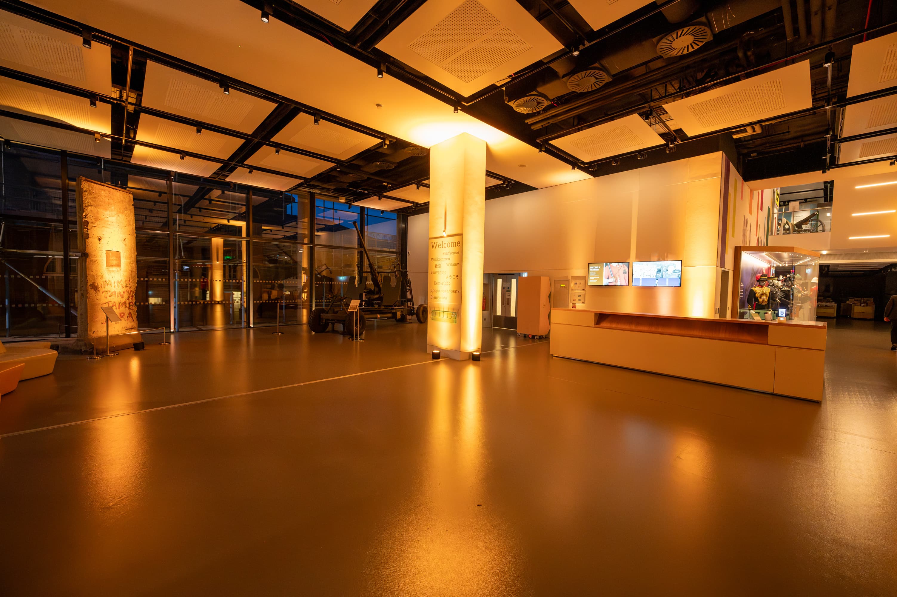 Foyer, National Army Museum photo #8