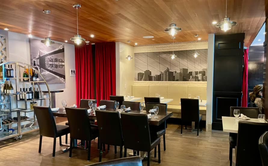 Dining Room, Paul’s On Times Square photo #1