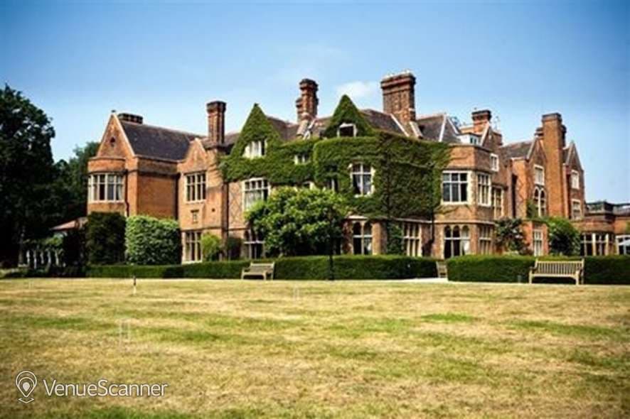 London Room, Warren House photo #3