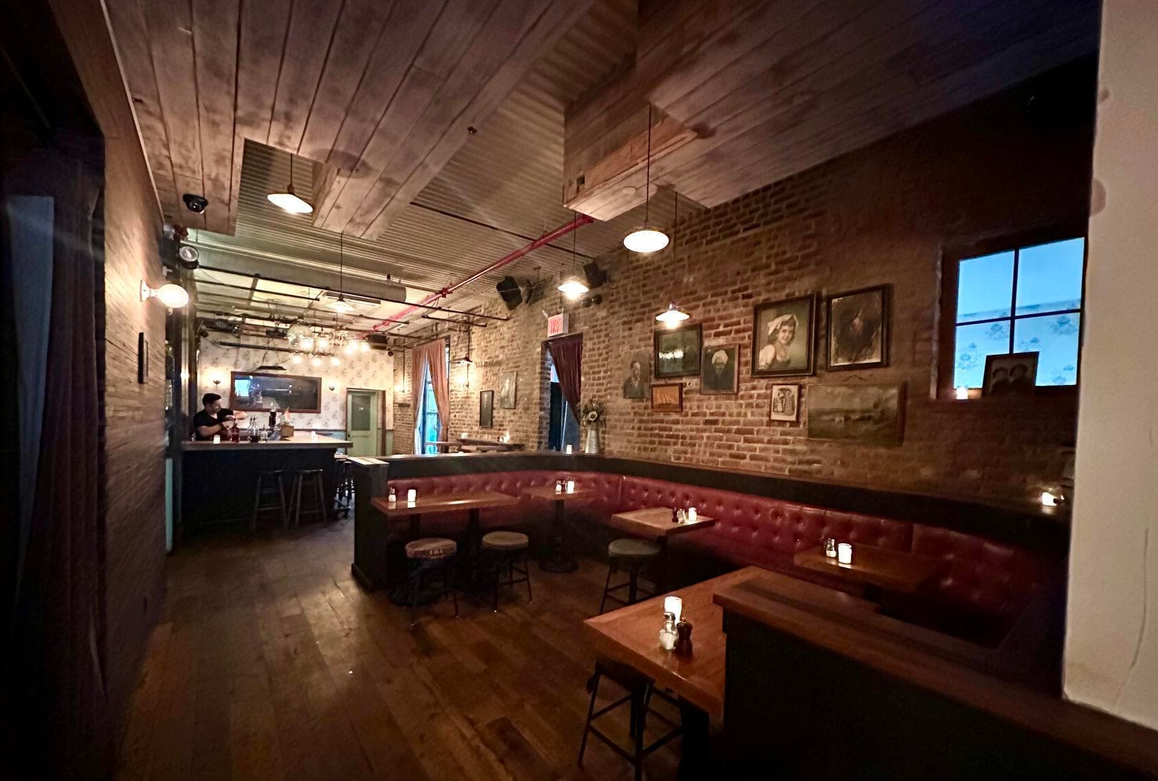 Oak Room & Snug Area