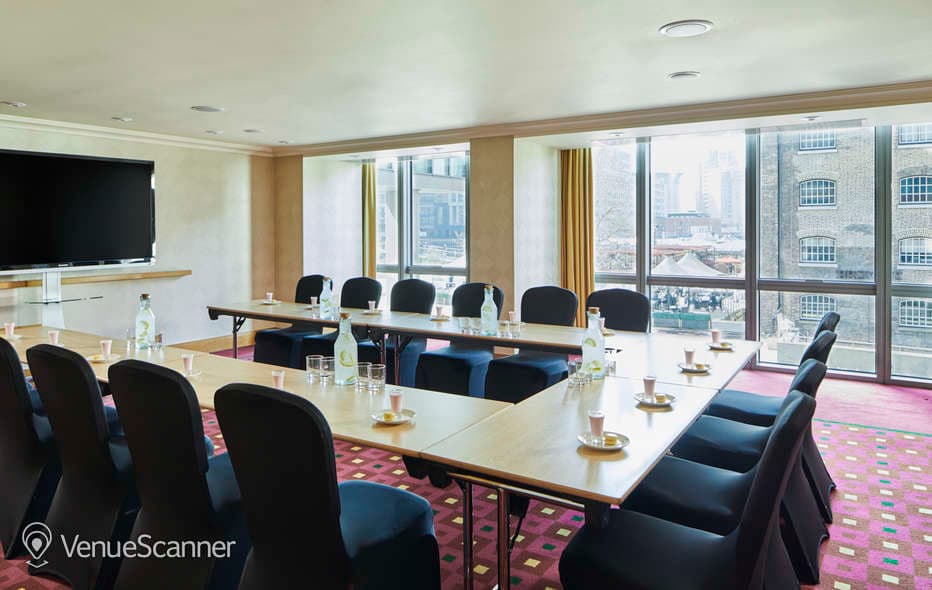 Rosewood Room, London Marriott Hotel Canary Wharf photo #1