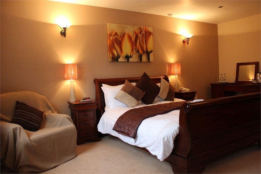 Exclusive Hire, Haselbury Mill photo #3