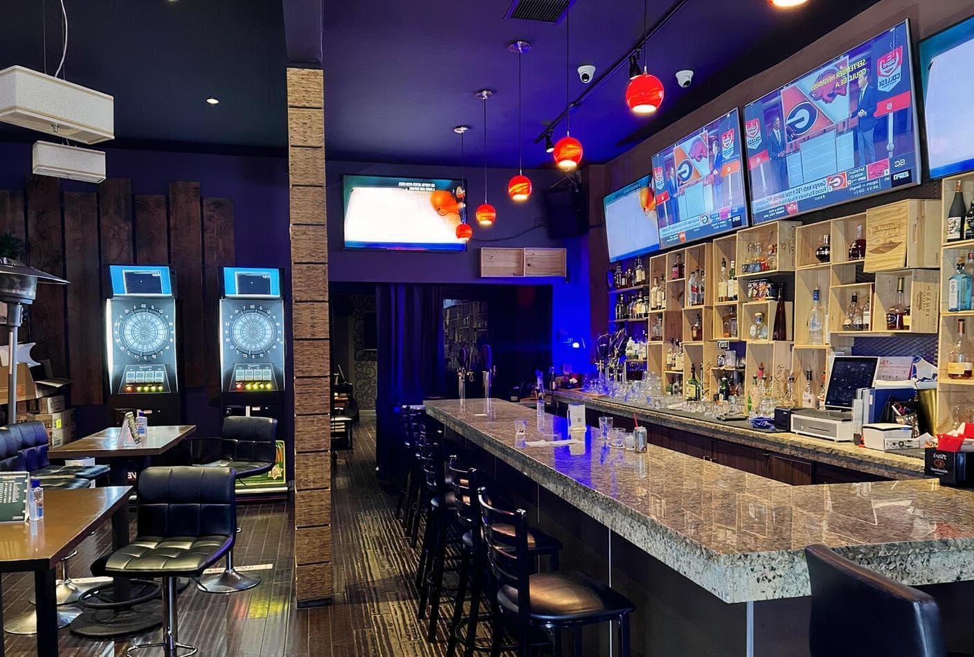 Full Buyout, 1920 Bar photo #1