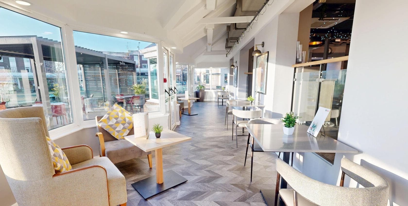 The Clock Tower Cafe, Holiday Inn Kenilworth-Warwick photo #2