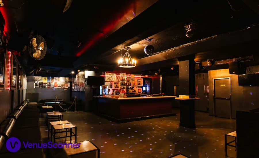 Bottom Floor, Cheers NYC photo #1