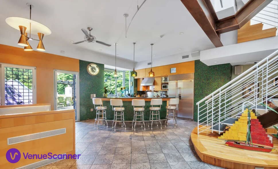 East Village Townhouse, Entire Venue photo #3