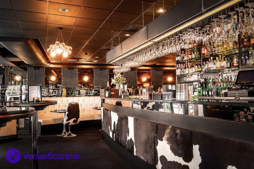 Exclusive Hire, Gaucho Canary photo #3