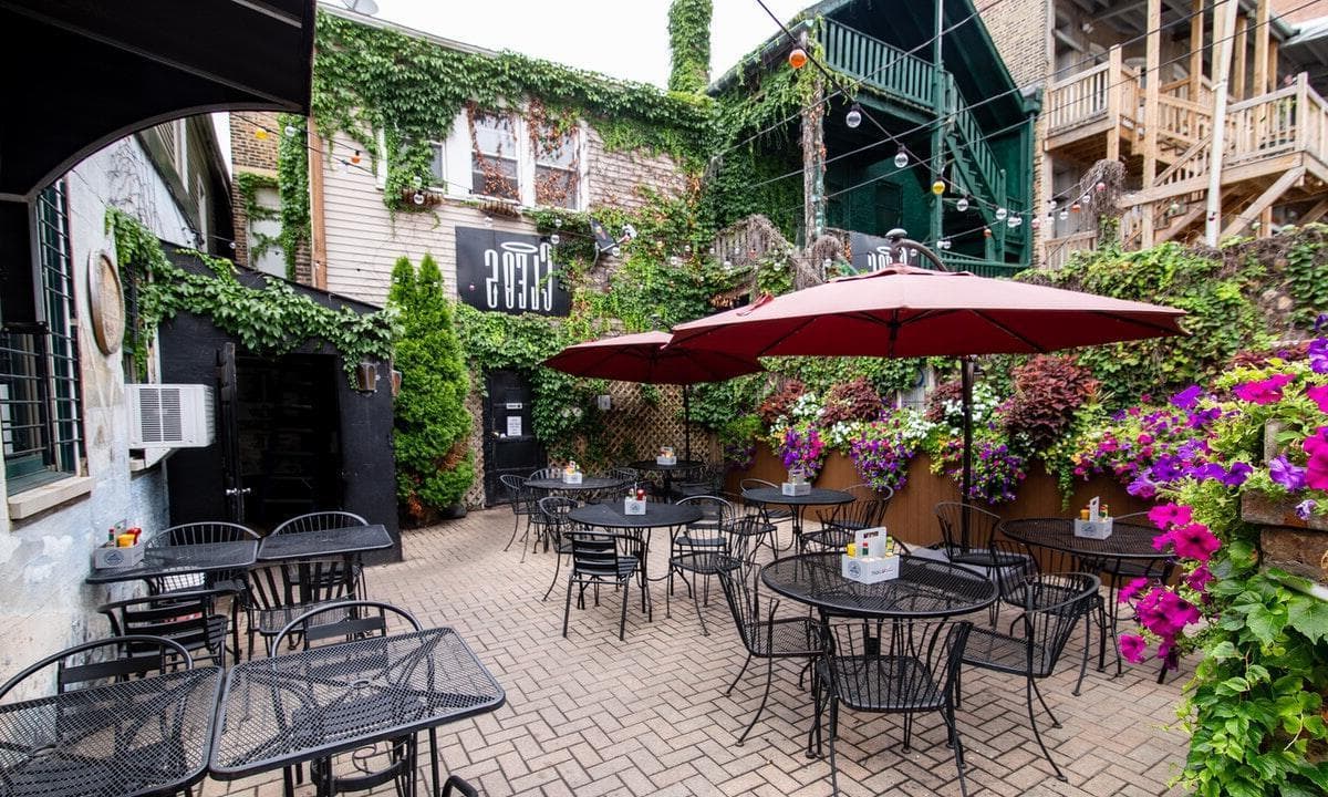 Patio, Cleos photo #1