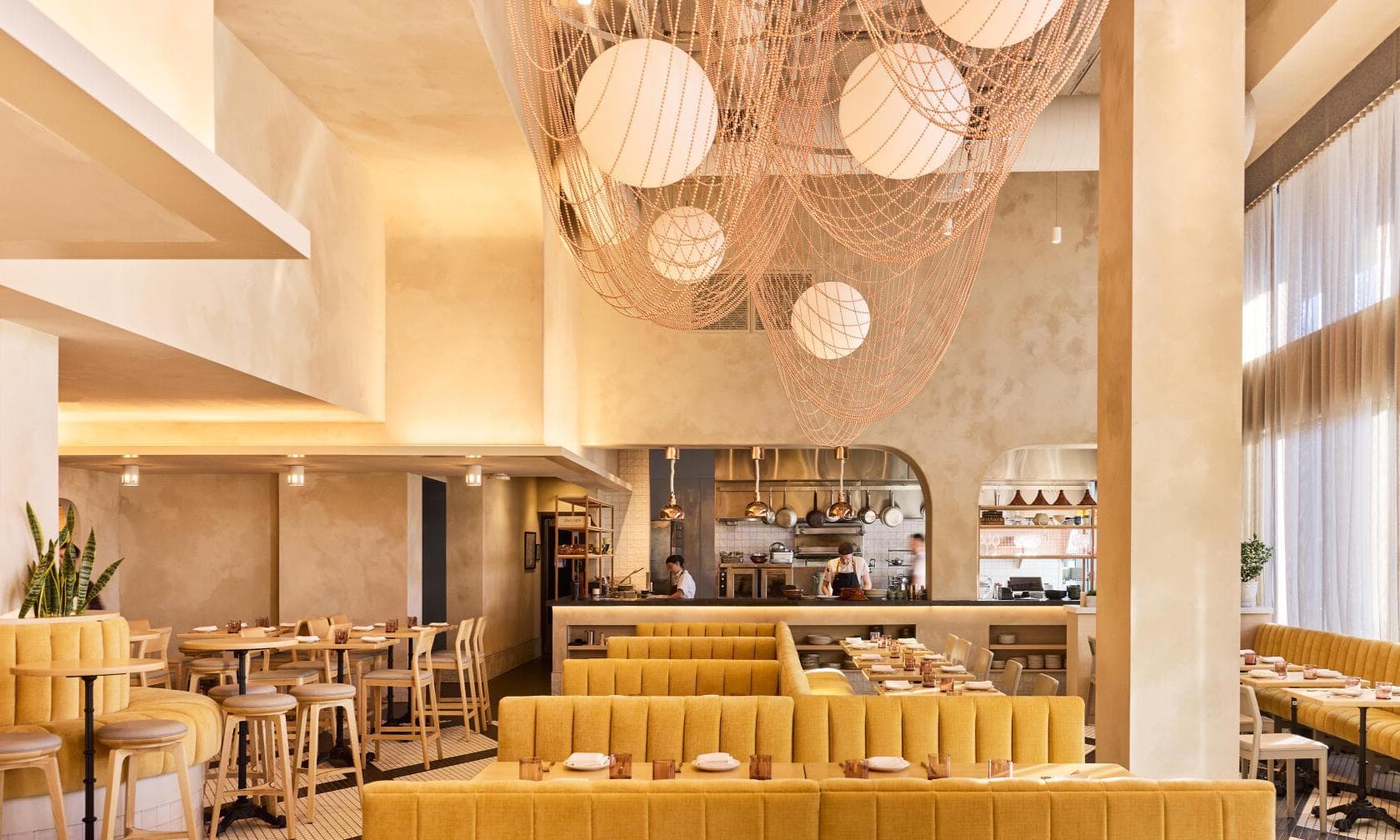 Entire Venue, Baleia photo #1