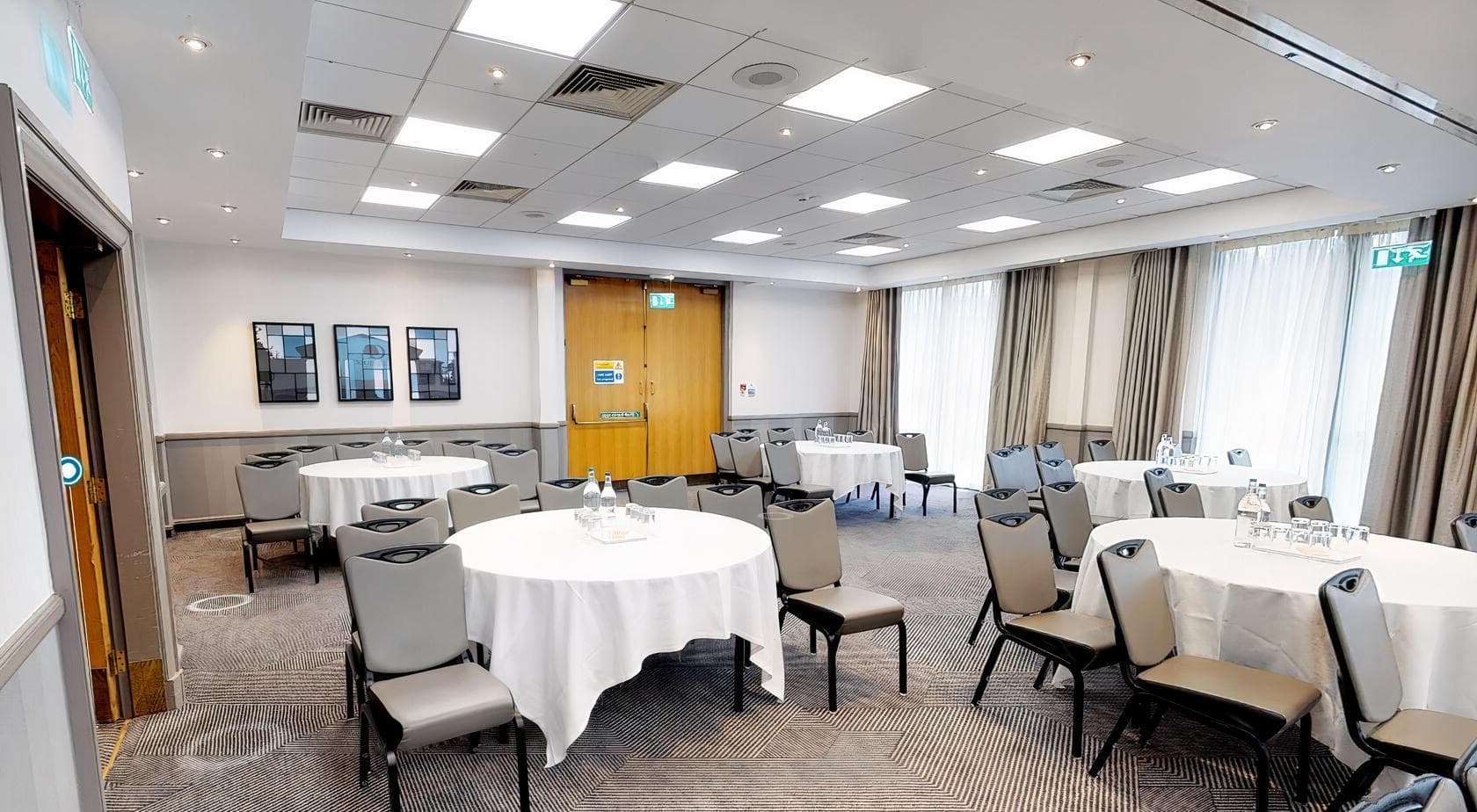 Redcliffe 3 Suite