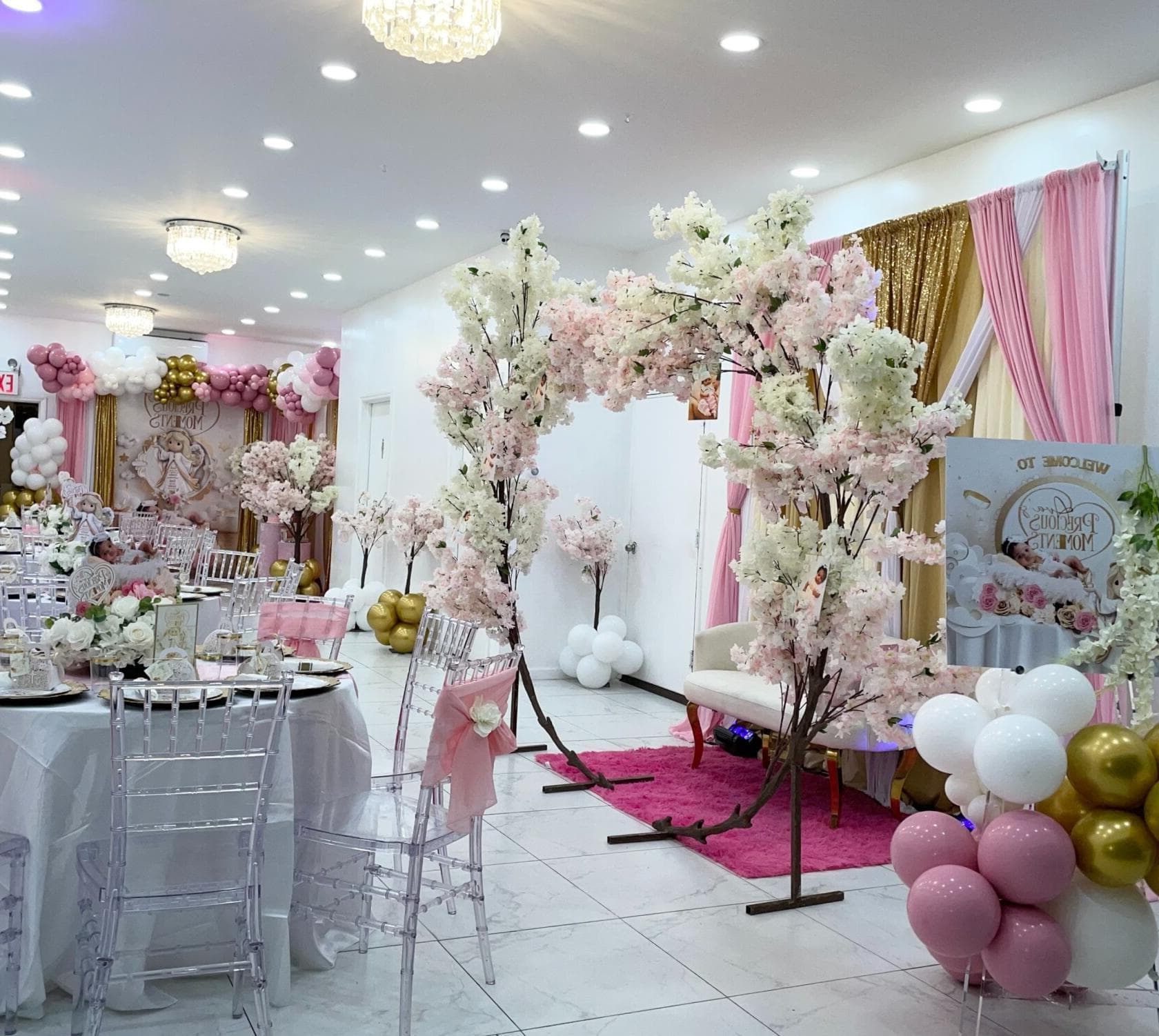 Photo of Room 43, Whole Venue