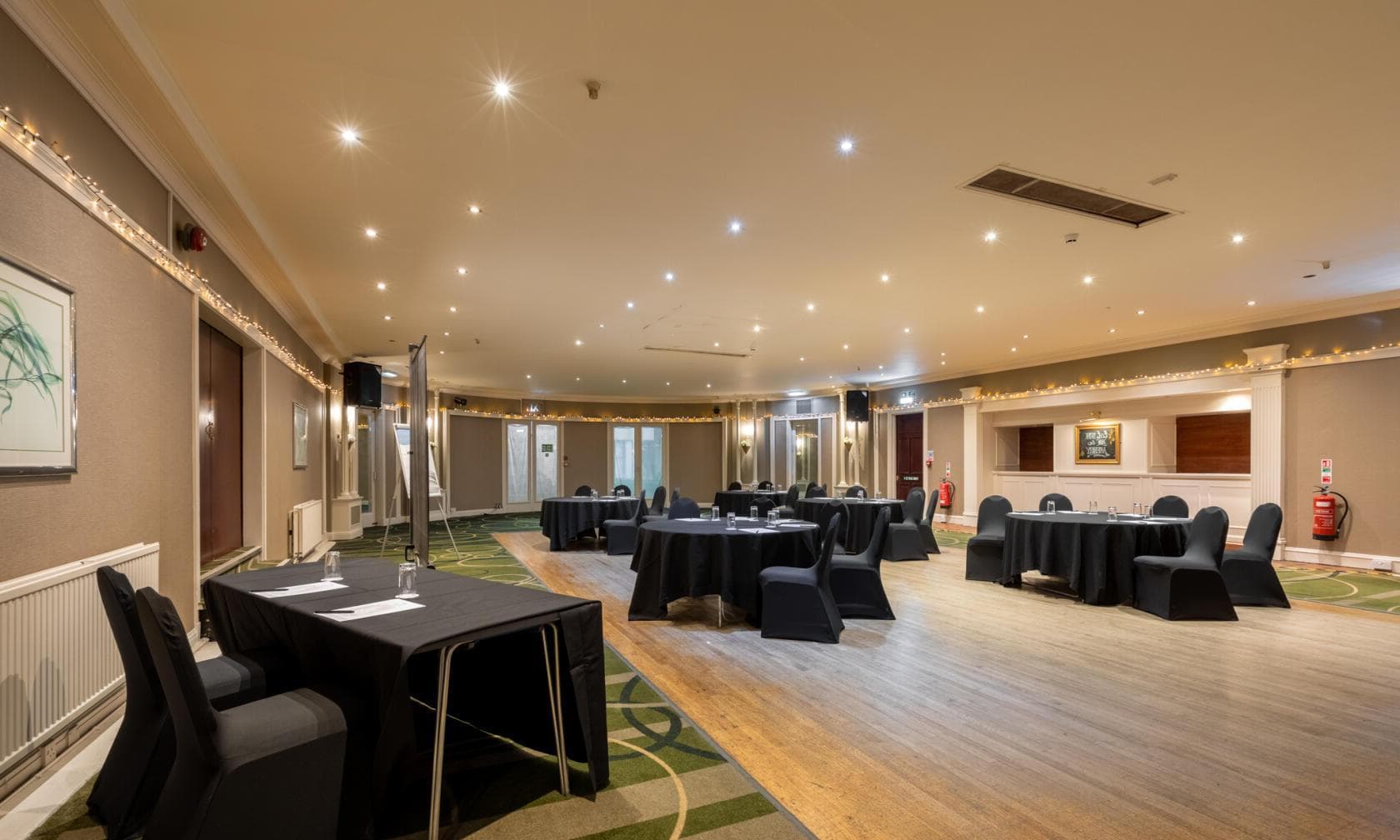 Ballroom, Station Hotel Aberdeen photo #2