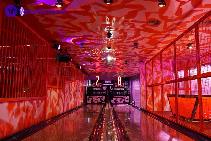 Orange Area, Lane7 London Victoria photo #1