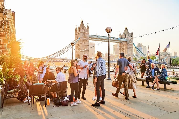 Le Pont De La Tour photo #2