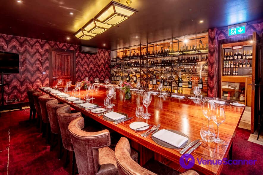 Exclusive Hire, Le Pont De La Tour photo #20