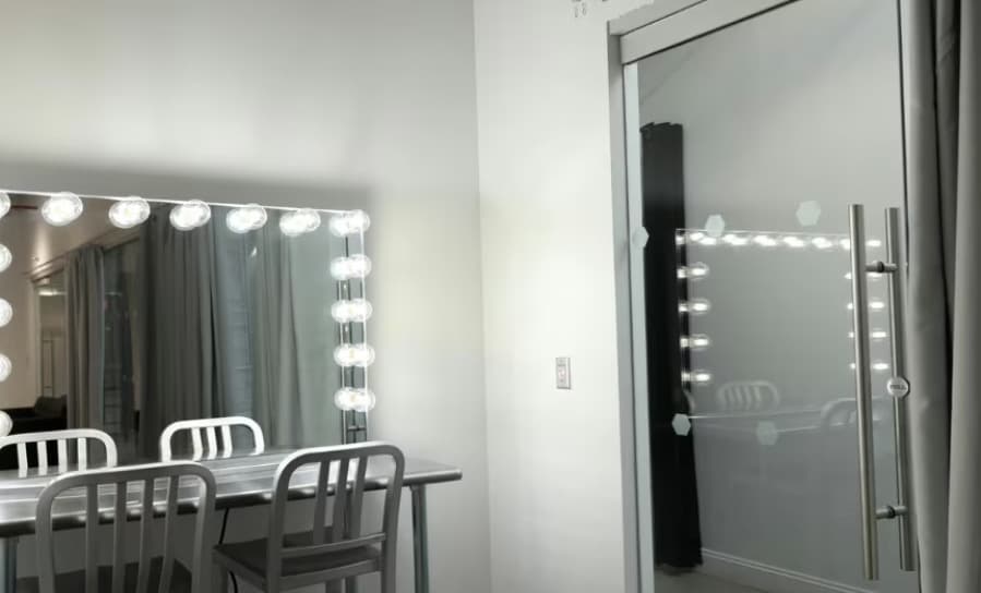 Studio A, 100 Sutton Studios photo #1