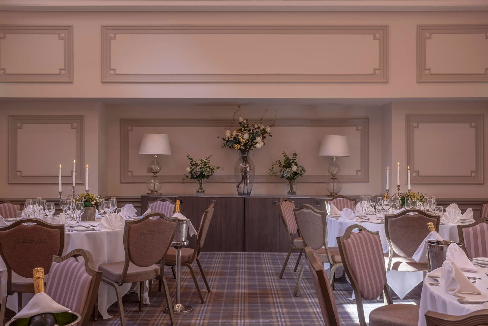 Cromwell Suite, Oatlands Park Hotel photo #2