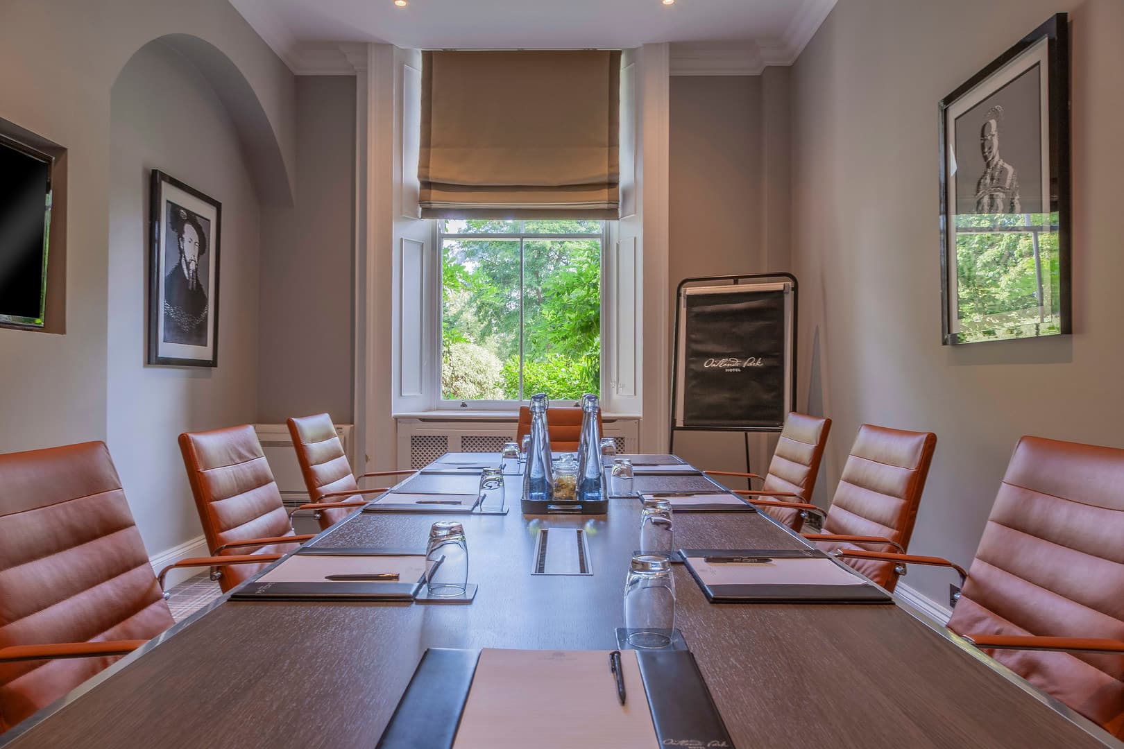 Parr & Howard, Oatlands Park Hotel photo #3