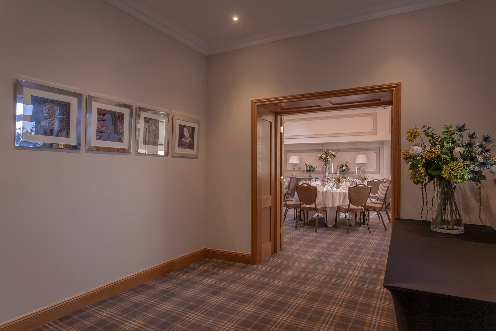 Cromwell Suite, Oatlands Park Hotel photo #4