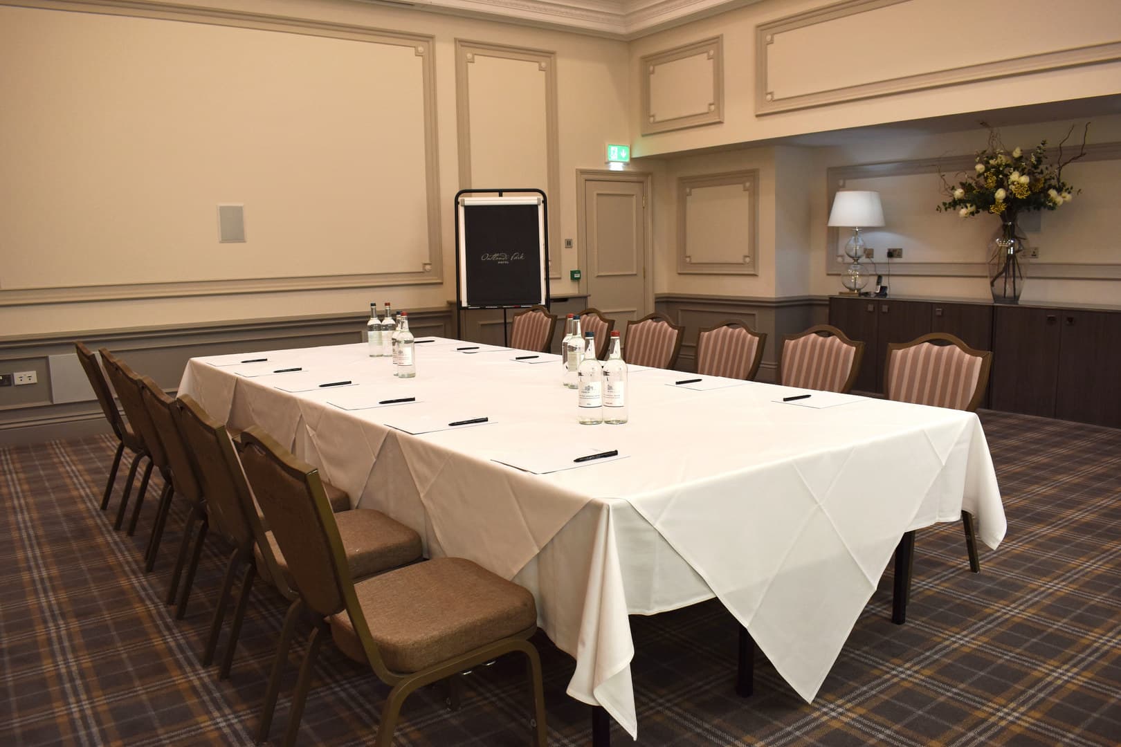Cromwell Suite, Oatlands Park Hotel photo #9