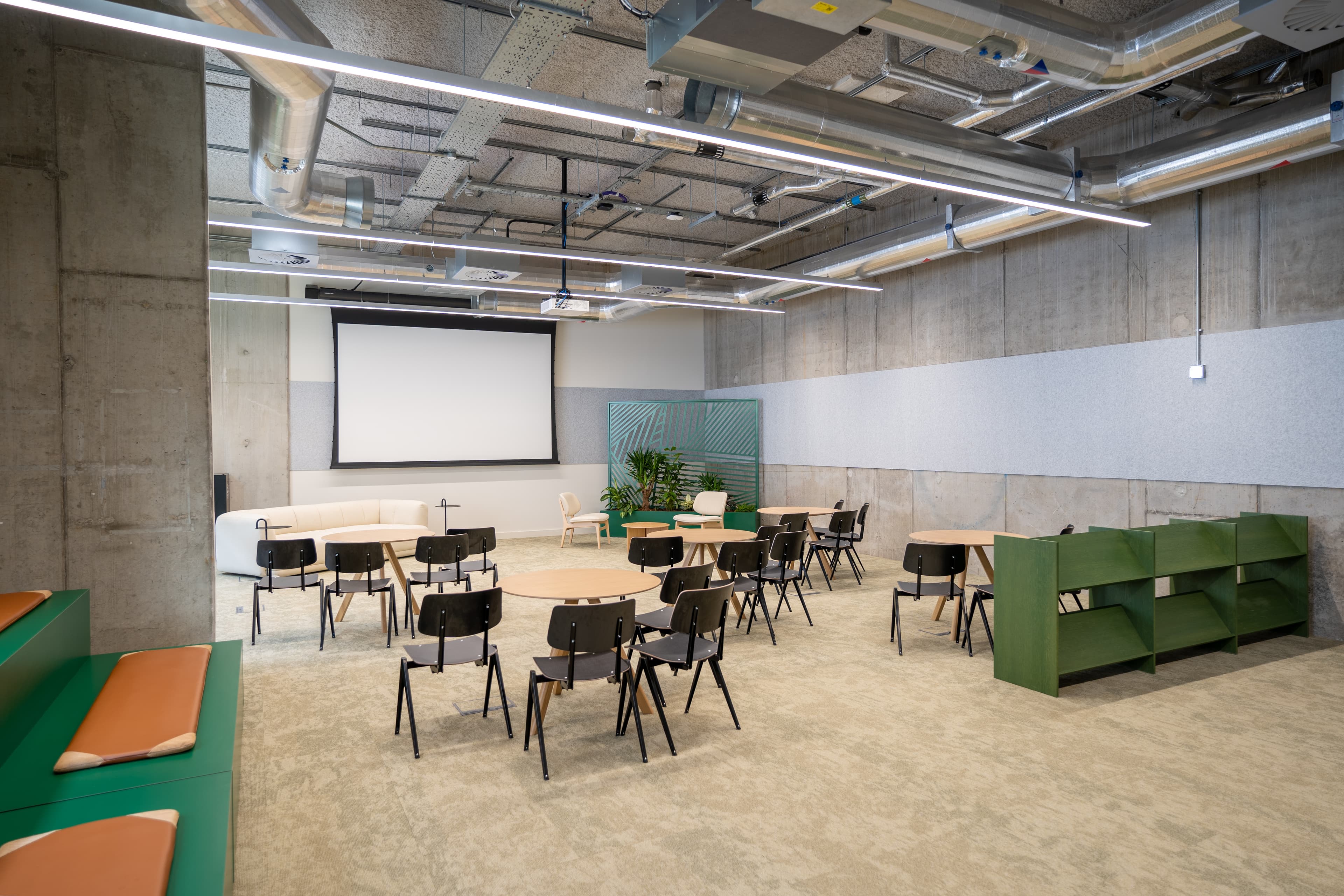 Meeting Room 3, The Social Hub photo #3