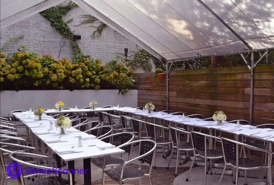 Garden, Baci & Abbracci photo #3