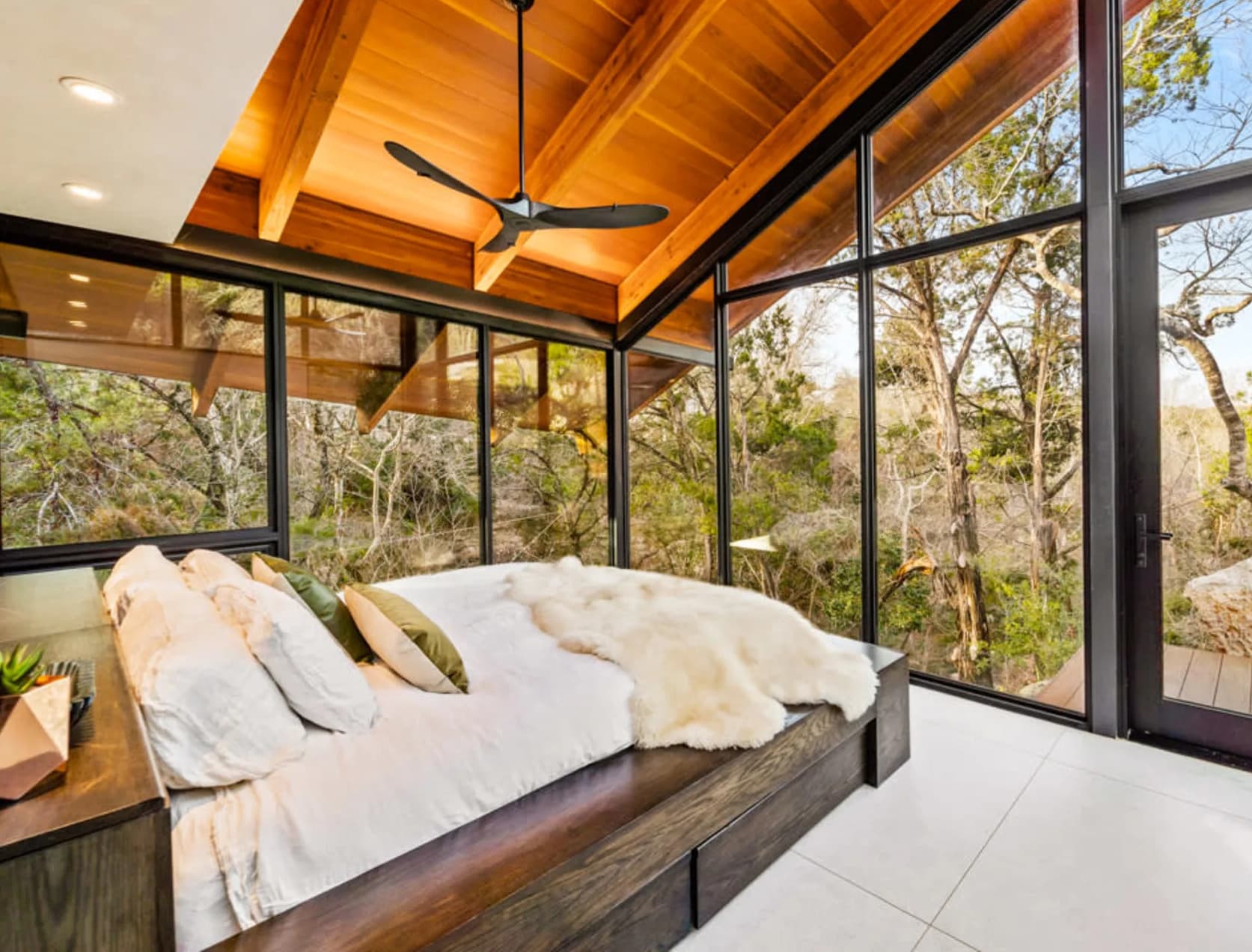 Photo of The Falling Leaves