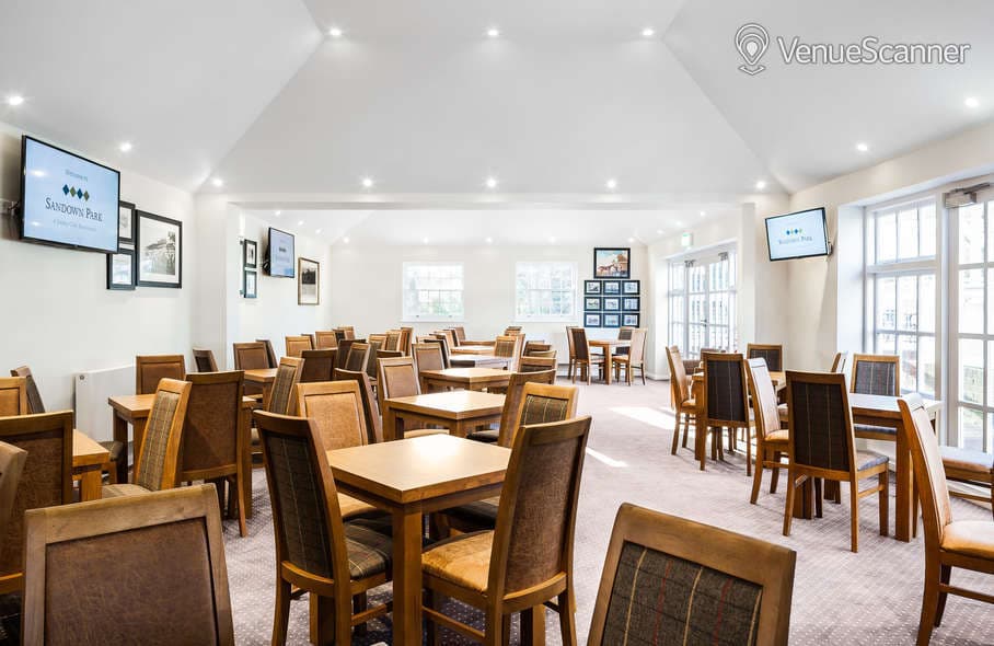 Owners And Trainers, Sandown Park Racecourse photo #2