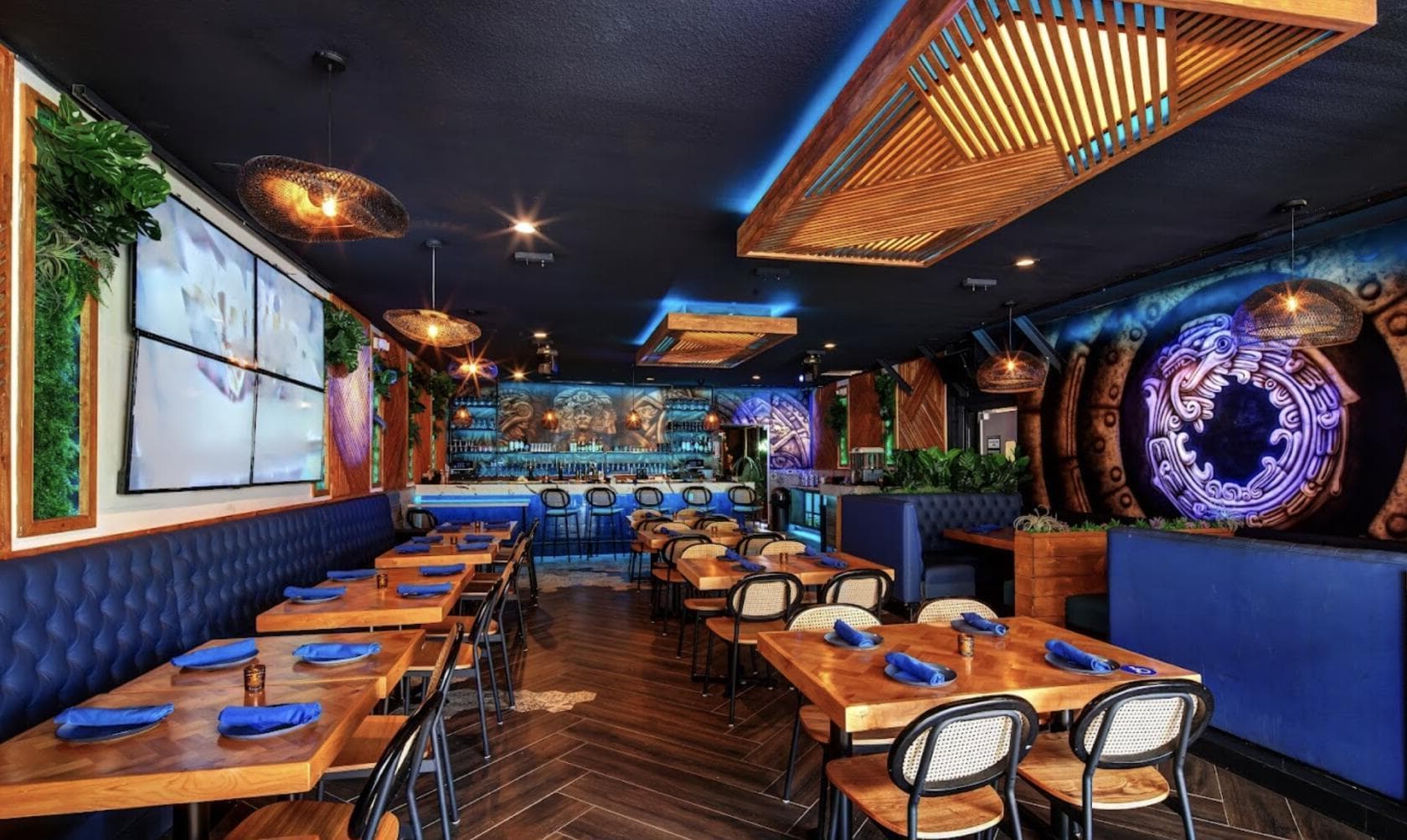 Indoor Area, Estrella Taqueria Lounge photo #1