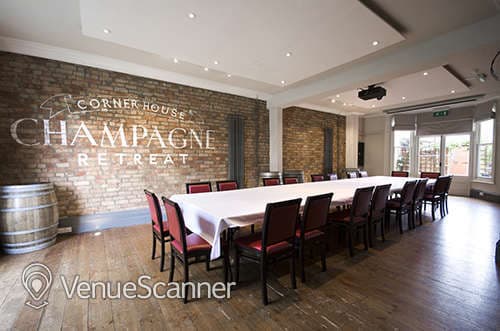 The Library, Corner House Hotel photo #3