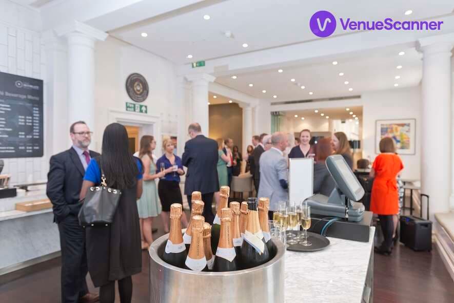 The Business Lounge, One Moorgate Place photo #1