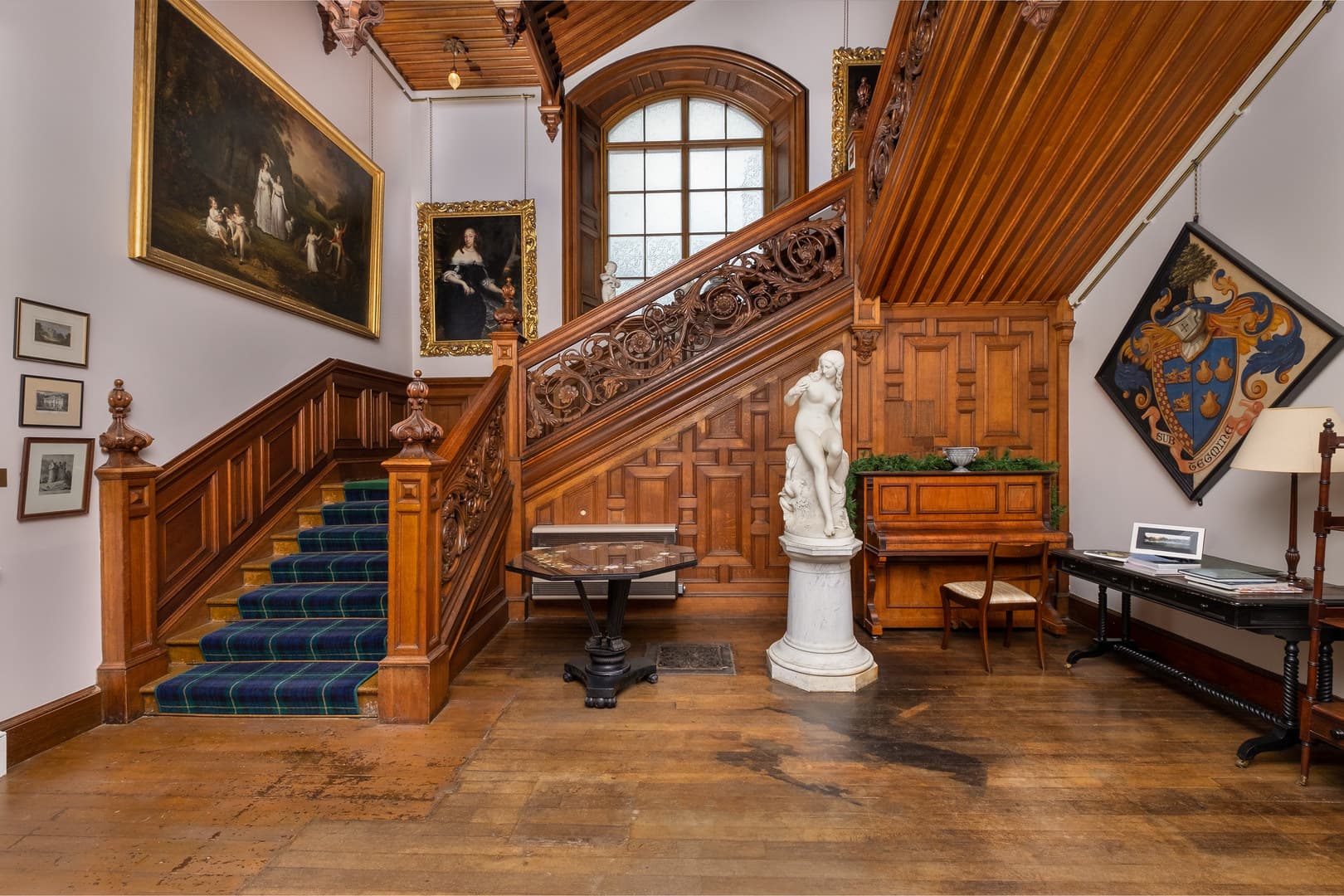 Exclusive Hire, Cluny Castle photo #5