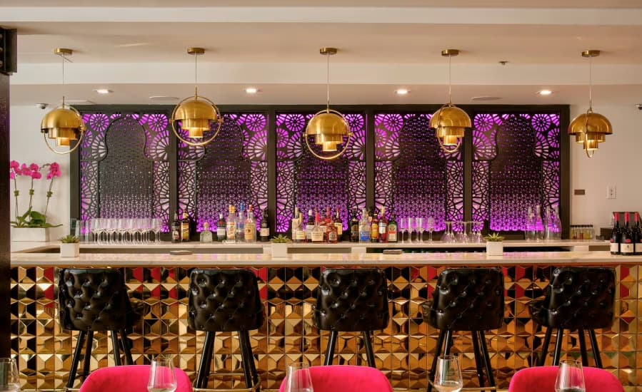 Whole Venue, Saar Indian Bistro photo #2