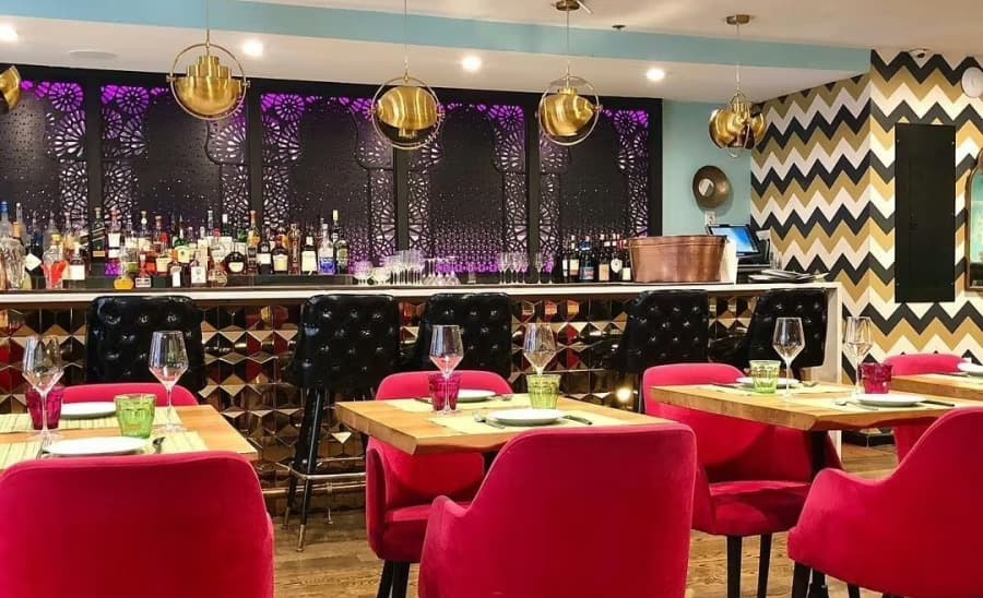 Whole Venue, Saar Indian Bistro photo #1
