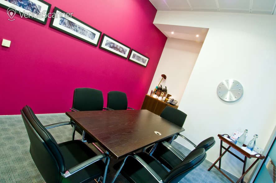 Chepstow, Regus Reading Forbury Square photo #1