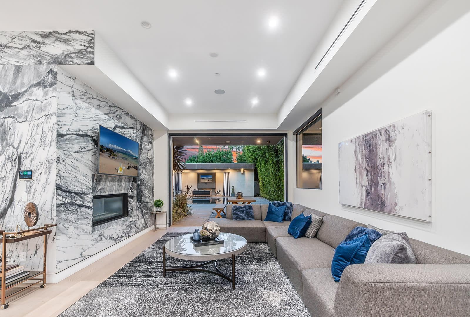 Estate With City Views, Melrose Estate w/ City Views photo #1