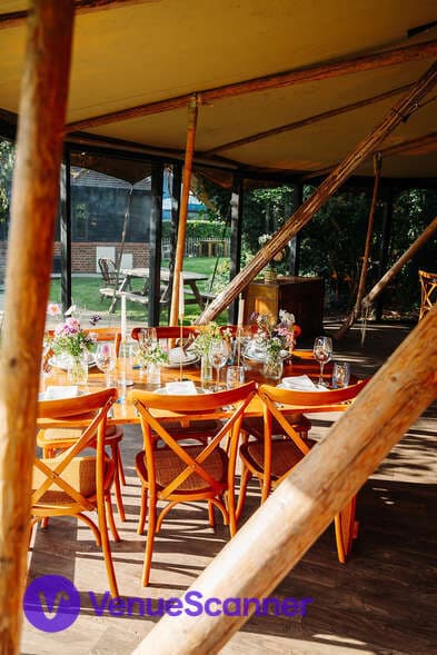 The Tipi, Bottle & Glass Inn photo #3